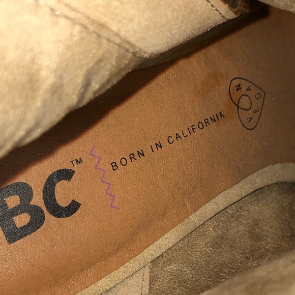 Born In California Vegan Leather open-toe Tan Sz 6 Bootie - Picture 3 of 6